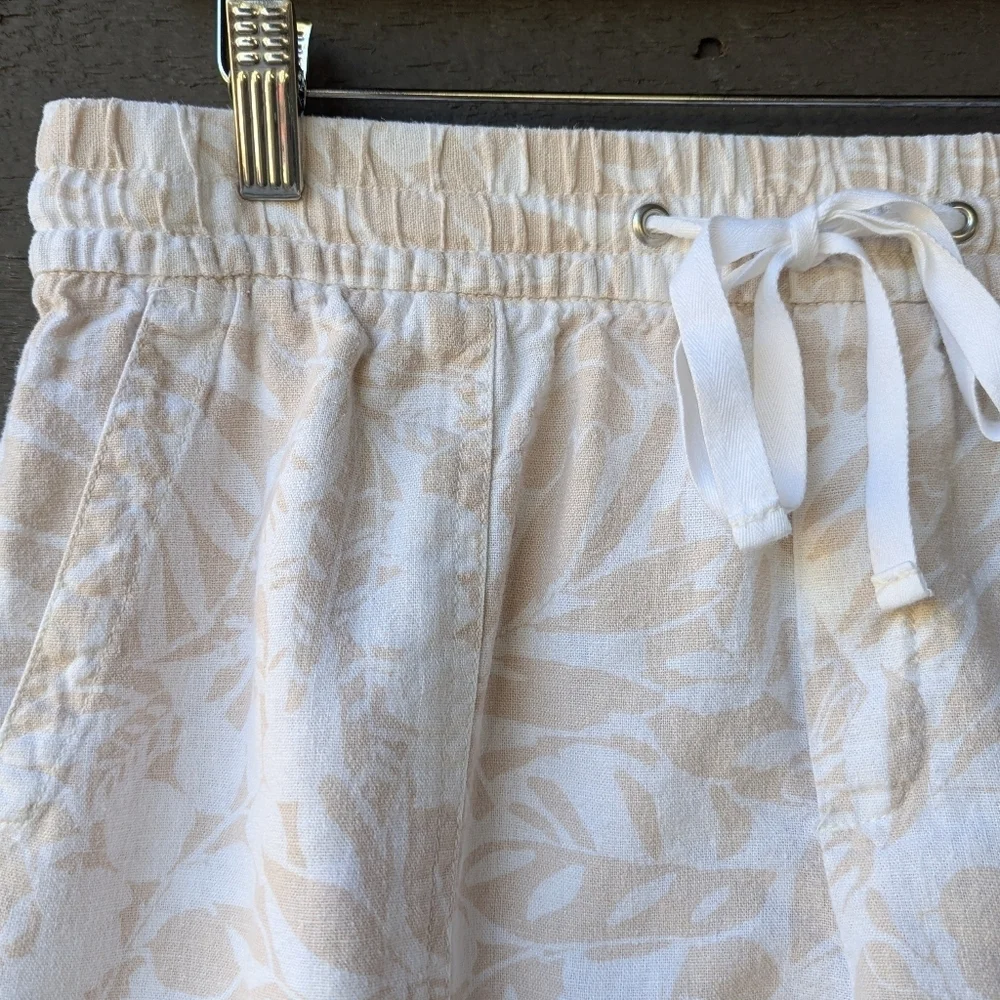 GAP Pull-On Utility Drawstring Linen Shorts White Tan Floral Pockets Small